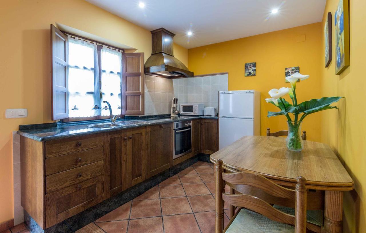 Apartamentos Castrovaselle Nº2 塔皮亚德卡萨列戈 外观 照片
